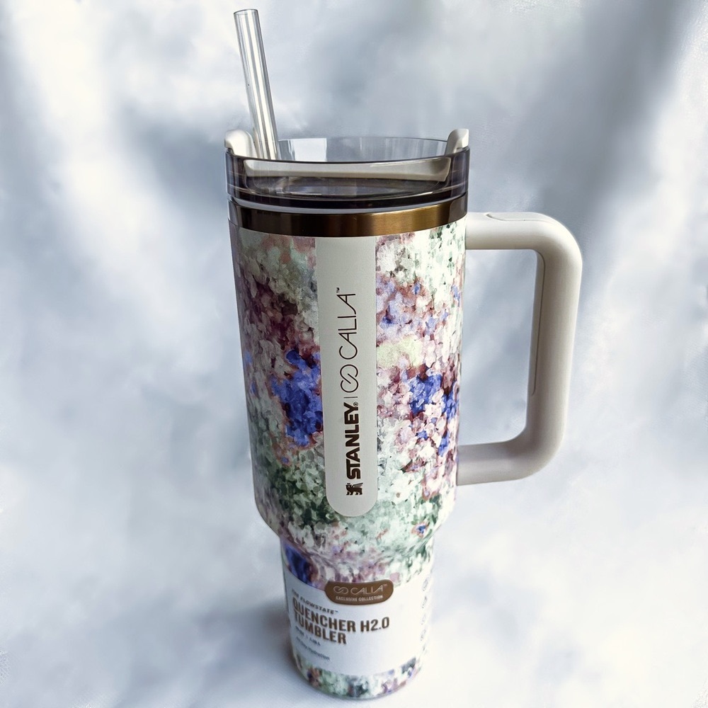 🎉HP! STANLEY x CALIA ✨NWT✨ 40 oz Quencher FlowState Tumbler - Ltd Ed Olive Eden